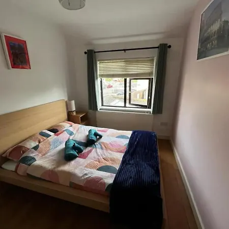 Δωμάτια σε οικογενειακή κατοικία Roma Private *